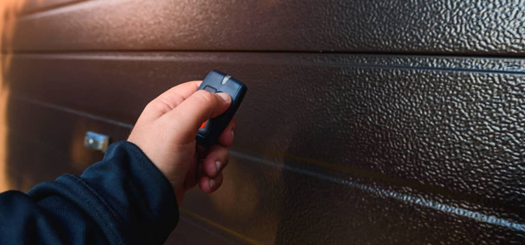 automatic door opener with remote control in Citrus Park
